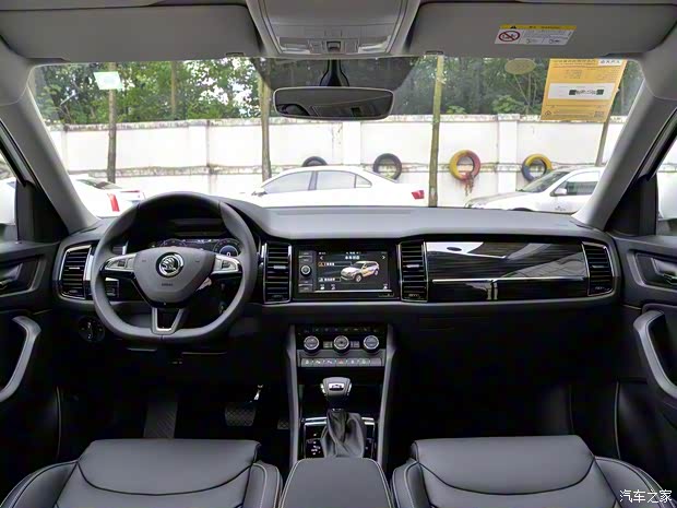 上汽斯柯達(dá) 柯迪亞克 2019款 改款 TSI330 7座兩驅(qū)豪華優(yōu)享版 國(guó)VI