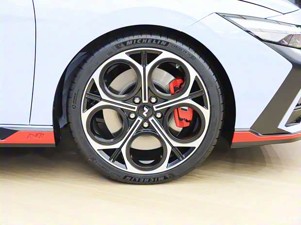 现代(进口) 伊兰特(进口) 2023款 2.0T N