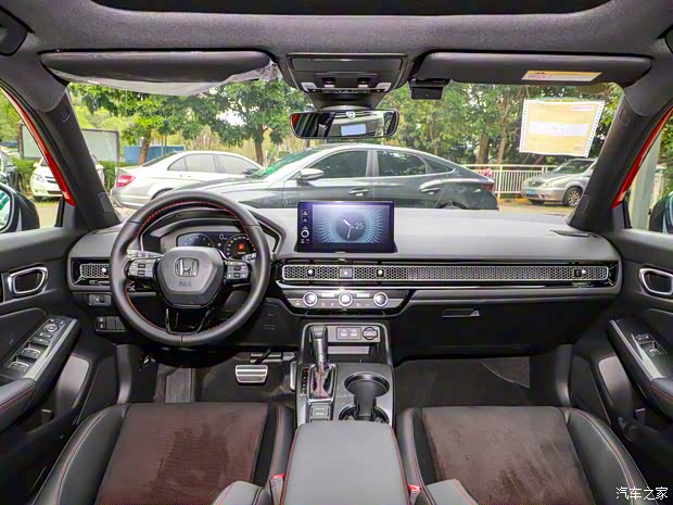 東風本田 思域 2023款 HATCHBACK 240TURBO CVT高配版