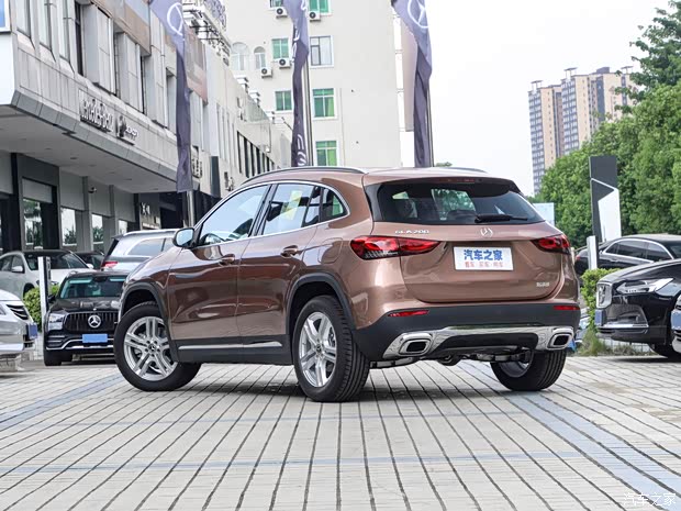 北京奔驰 奔驰GLA 2022款 改款二 GLA 200 北京奔驰 奔驰GLA 2022款 改款二 GLA 200