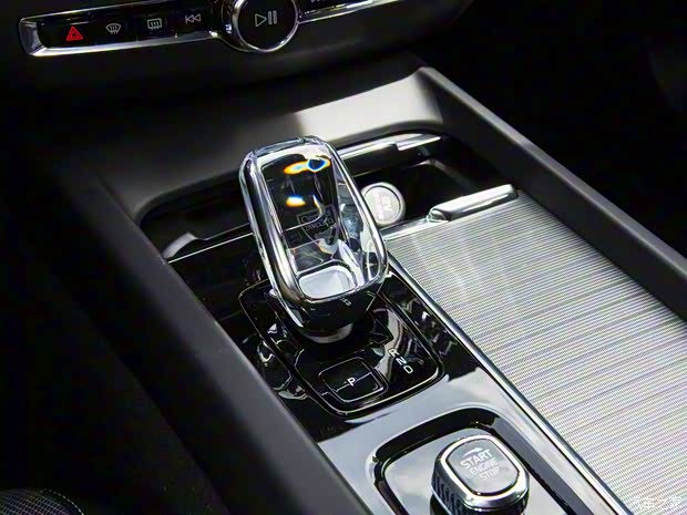 沃爾沃亞太 沃爾沃XC60 2024款 B5 四驅峽灣版 沃爾沃亞太 沃爾沃XC60 2024款 B5 四驅峽灣版