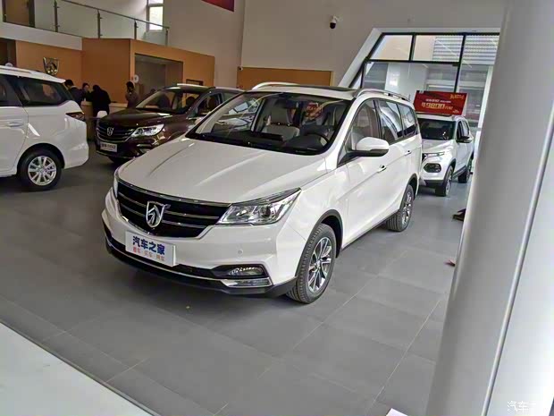 上汽通用五菱 宝骏730 2019款 1.5T CVT旗舰版