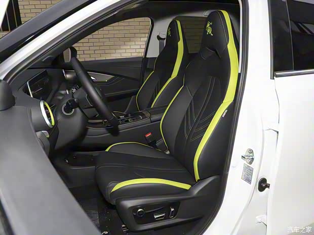 东风风行 风行雷霆 2022款 630 Pro+ 东风风行 风行雷霆 2022款 630 Pro+