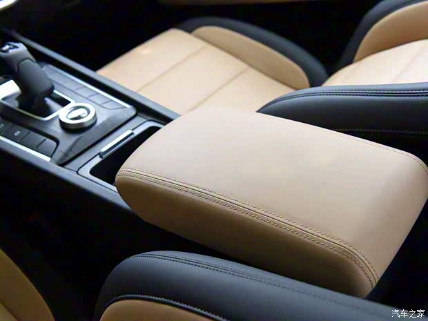 長城汽車 炮 2023款 2.0T商用版自動汽油四驅(qū)領(lǐng)航型長箱GW4C20B