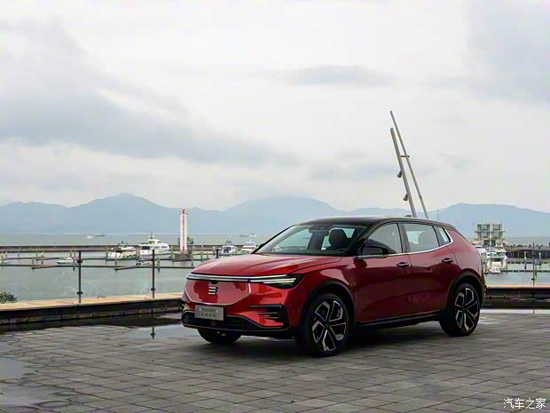 天际汽车 天际ME7 2019款 尊崇始发版 天际汽车 天际ME7 2019款 尊崇始发版