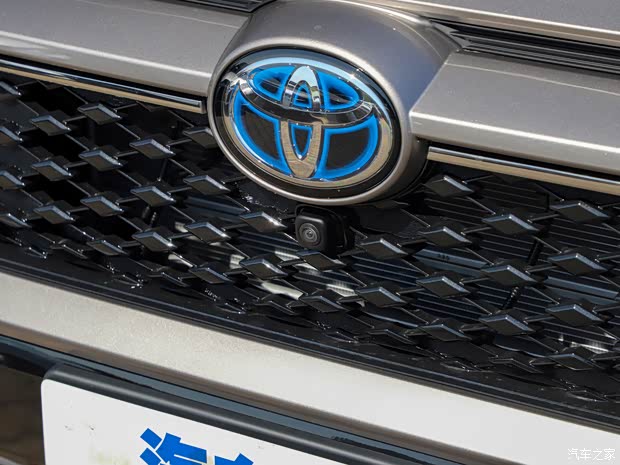一汽丰田 RAV4荣放双擎E+ 2021款 2.5L 四驱旗舰Pro 一汽丰田 RAV4荣放双擎E+ 2021款 2.5L 四驱旗舰Pro