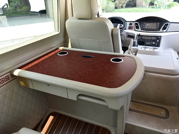 宇通客車 宇通T7 2022款 3.5T汽油定制星宇版35LGTDI