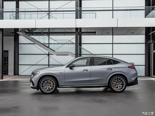 梅賽德斯-AMG 奔馳GLC轎跑 AMG 2023款 AMG GLC 63 S 4MATIC+  轎跑SUV 梅賽德斯-AMG 奔馳GLC轎跑 AMG 2023款 AMG GLC 63 S 4MATIC+  轎跑SUV