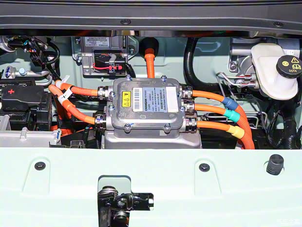 长安汽车 长安Lumin 2022款 301km 蜜甜款