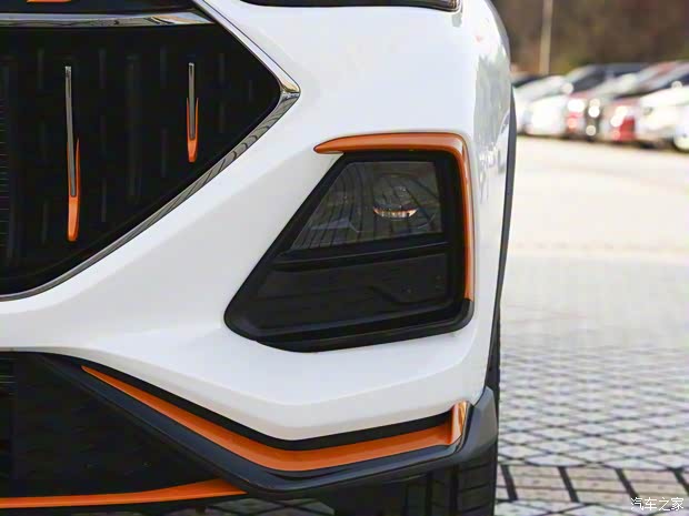 长安汽车 长安欧尚X5 2022款 1.5T DCT飓风音速版