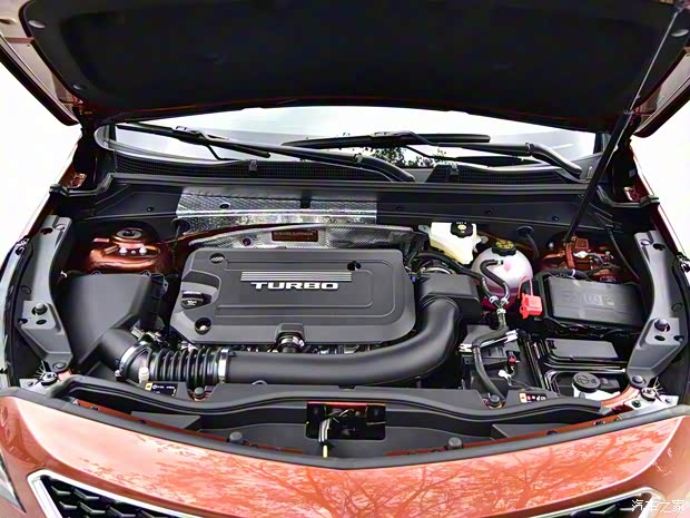 上汽通用凯迪拉克 凯迪拉克XT4 2018款 运动版 28T 高配型 上汽通用凯迪拉克 凯迪拉克XT4 2018款 运动版 28T 高配型