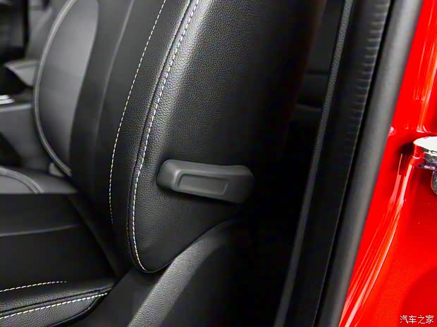 上汽集團(tuán) 榮威i6 2019款 PLUS 1.6L CVT 4G互聯(lián)榮耀旗艦版