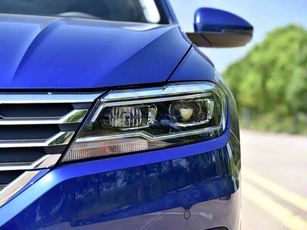 上汽大众 朗逸 2018款 两厢 280TSI DSG豪华版 国V