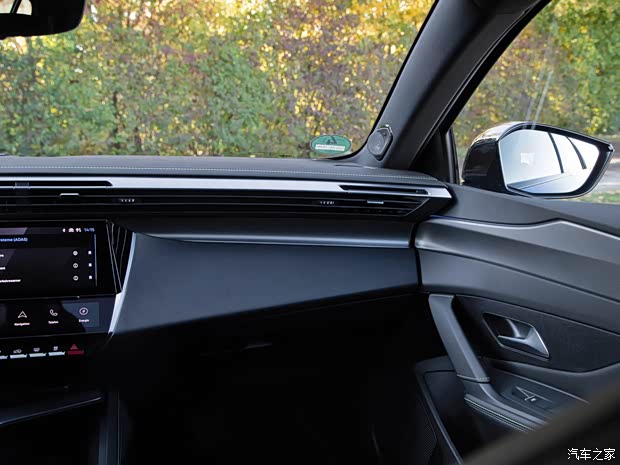 標(biāo)致(進(jìn)口) 標(biāo)致308新能源(進(jìn)口) 2021款 HYBRID