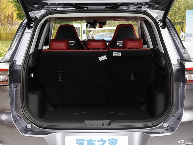 奇瑞汽车 瑞虎7 PLUS 2023款 1.6TGDI DCT旗舰型