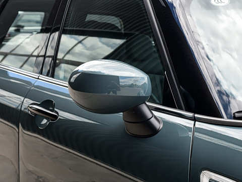 2022款 2.0T COOPER S 自在特别版 2022款 2.0T COOPER S 自在特别版