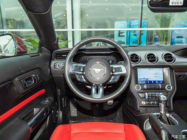 福特(進口) Mustang 2021款 2.3L EcoBoost 黑曜魅影特別版