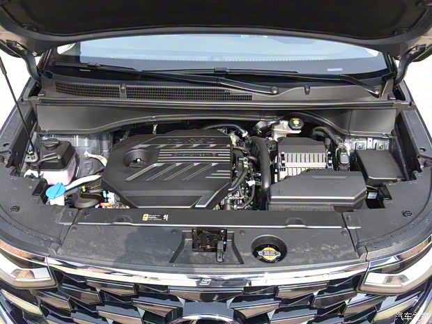 北京现代 库斯途 2021款 2.0T 智爱旗舰版