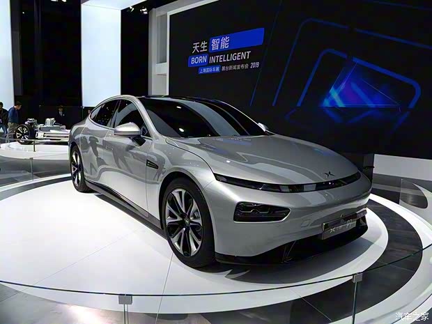 小鹏汽车 小鹏汽车P7 2019款 基本型 小鹏汽车 小鹏汽车P7 2019款 基本型