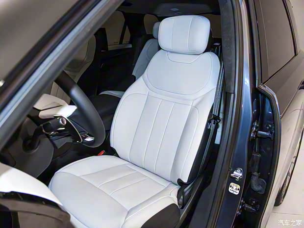 路虎(进口) 揽胜运动版 2023款 首发版