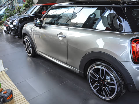 2021款 2.0T COOPER S 赛车手 2021款 2.0T COOPER S 赛车手