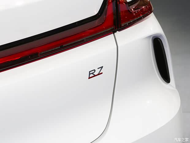 上汽集團 飛凡R7 2022款 基本型