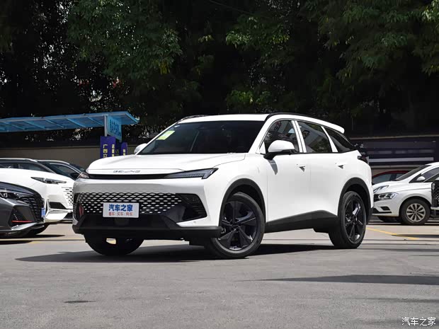 北京汽车 魔方 2022款 1.5T DCT钻石版 北京汽车 魔方 2022款 1.5T DCT钻石版