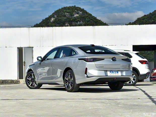 长安启源 长安启源A05 2023款 158kW 基本型 长安启源 长安启源A05 2023款 158kW 基本型