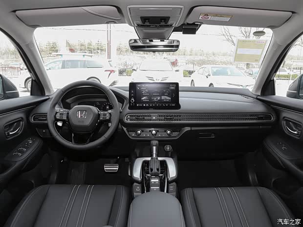 東風(fēng)本田 本田HR-V 2023款 240TURBO 頂配版