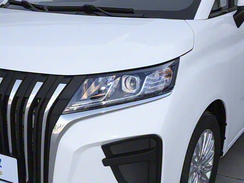 2023款 2.0L 自动长轴创享型 9座 2023款 2.0L 自动长轴创享型 9座