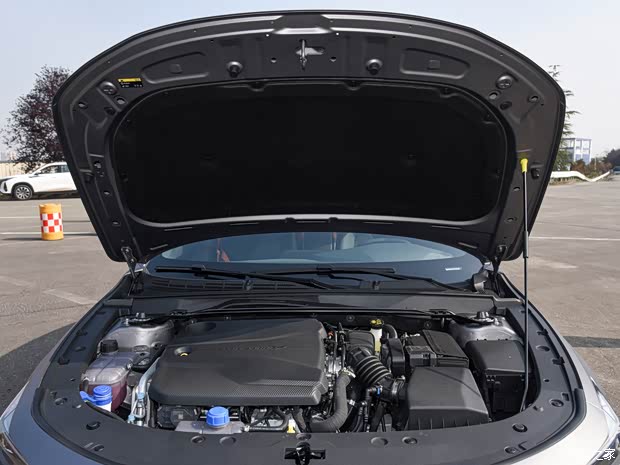 长安汽车 长安UNI-V 2022款 运动版 长安汽车 长安UNI-V 2022款 运动版