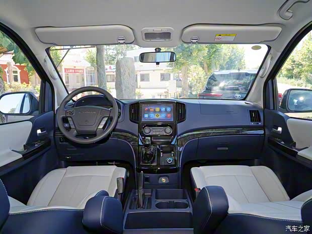 東風(fēng)風(fēng)行 菱智PLUS 2024款 1.5T 手動(dòng)豪華型 9座