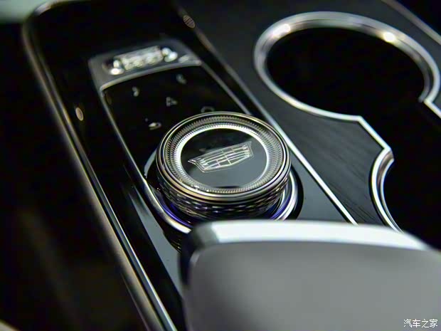 上汽通用凱迪拉克 LYRIQ銳歌 2022款 后驅(qū)長(zhǎng)續(xù)航豪華版