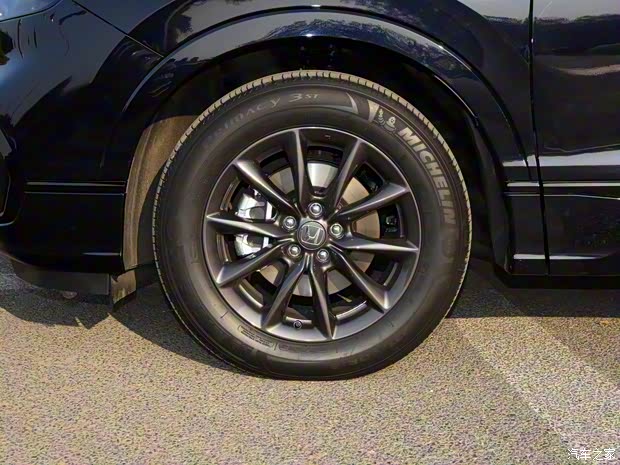 廣汽本田 皓影 2023款 240TURBO 兩驅(qū)基本型 7座