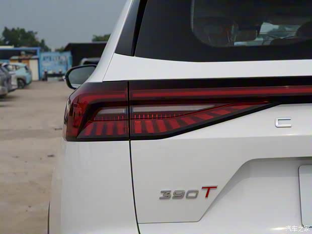 奇瑞汽車 瑞虎8 PRO 2023款 冠軍版 390T 兩驅(qū)巔峰版 5座