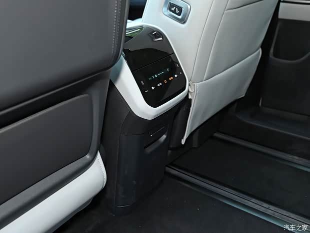 上汽大通 上汽大通MAXUS G70 2023款 2.0T 自動(dòng)旗艦版 上汽大通 上汽大通MAXUS G70 2023款 2.0T 自動(dòng)旗艦版