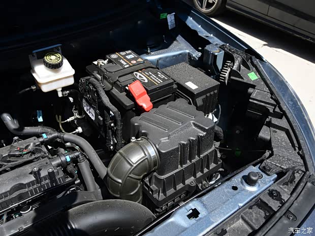 奇瑞汽车 瑞虎3x 2021款 PLUS 1.5L CVT尽兴松子版 奇瑞汽车 瑞虎3x 2021款 PLUS 1.5L CVT尽兴松子版