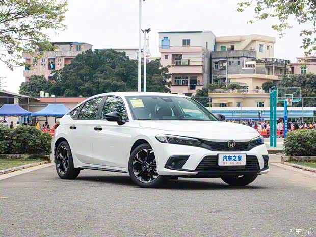 东风本田 思域 2023款 HATCHBACK 240TURBO CVT低配版 东风本田 思域 2023款 HATCHBACK 240TURBO CVT低配版