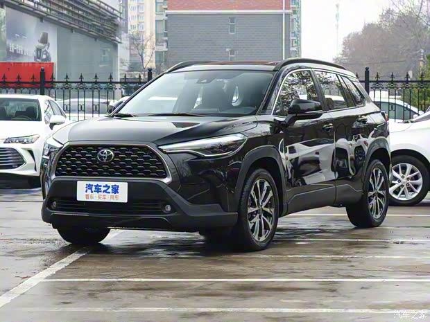 一汽丰田 卡罗拉锐放 2022款 2.0L 精英版 一汽丰田 卡罗拉锐放 2022款 2.0L 精英版