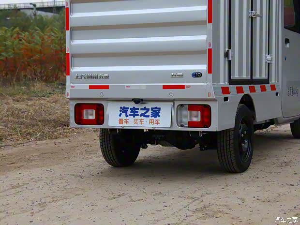 上汽通用五菱 五菱E10 2022款 基本型