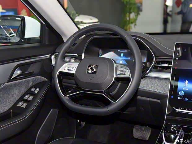 江汽集團(tuán) 思皓愛(ài)跑 2022款 一馬當(dāng)先 50.1kWh