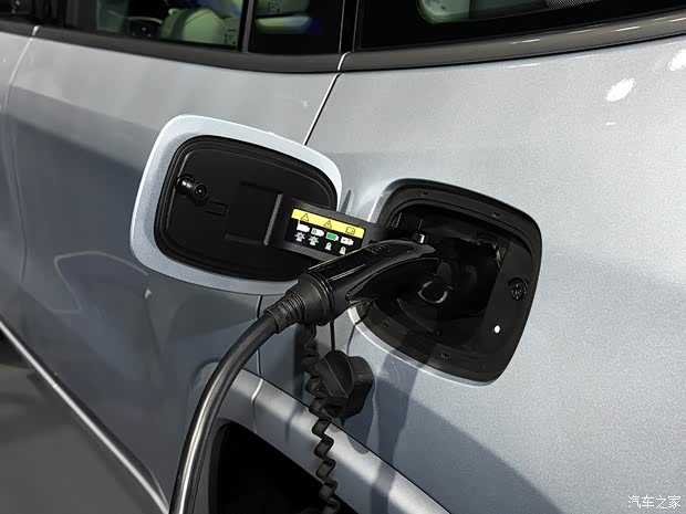 廣汽菲克Jeep 指揮官PHEV 2020款 2.0T 混動進(jìn)享版 廣汽菲克Jeep 指揮官PHEV 2020款 2.0T 混動進(jìn)享版