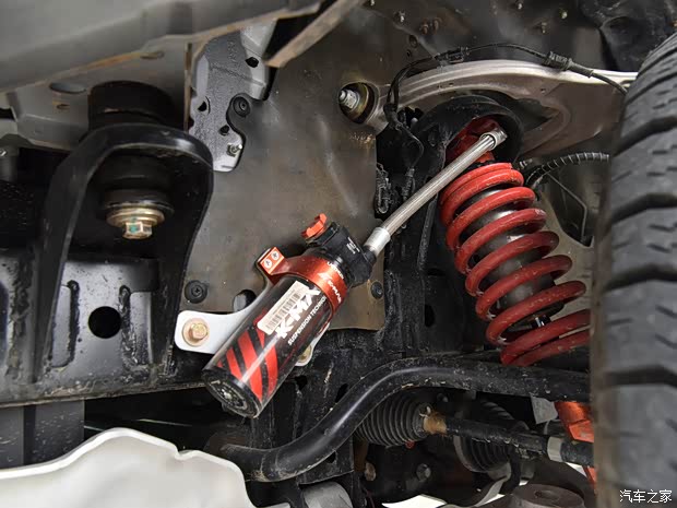 中兴汽车 中兴1986 2023款 2.0T竞技版自动汽油四驱超豪华标双 中兴汽车 中兴1986 2023款 2.0T竞技版自动汽油四驱超豪华标双