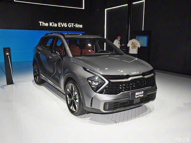 起亚 狮铂拓界 2022款 2.0T 四驱基本型 起亚 狮铂拓界 2022款 2.0T 四驱基本型