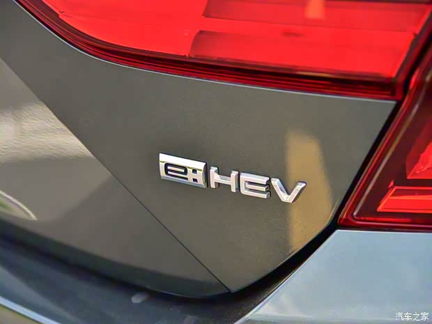 東風(fēng)本田 英仕派 2022款 銳·混動 2.0L 凈越版