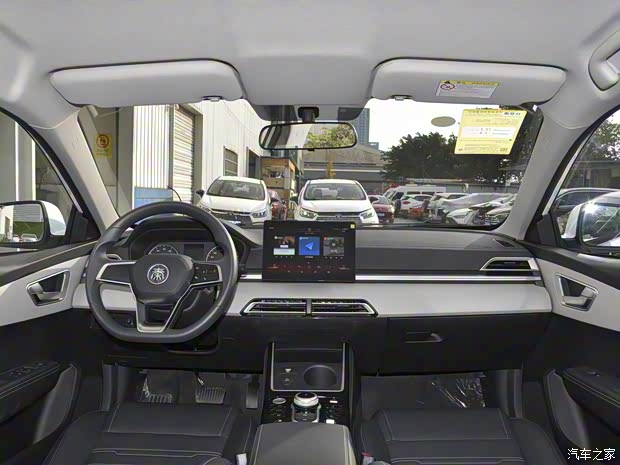 比亚迪 秦新能源 2021款 出行标准版