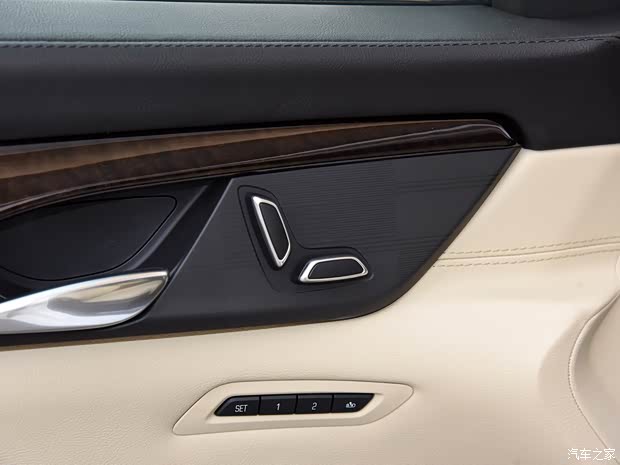 上汽通用凱迪拉克 凱迪拉克CT6 2019款 28T 時(shí)尚型