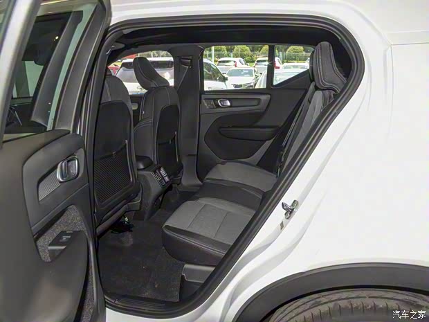 沃爾沃亞太 沃爾沃XC40 2023款 B3 智行時尚版