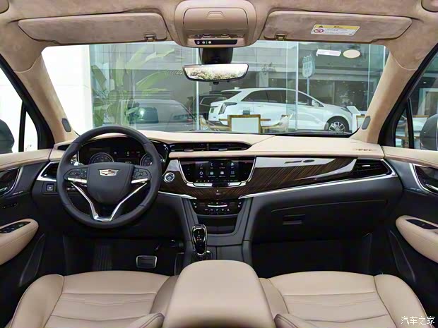 上汽通用凱迪拉克 凱迪拉克XT6 2023款 2.0T 六座四驅(qū)鉑金型黑鉆版