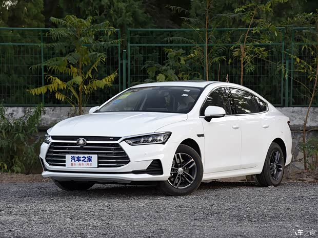 比亚迪 秦Pro 2018款 1.5TI 自动智联锋动型 比亚迪 秦Pro 2018款 1.5TI 自动智联锋动型